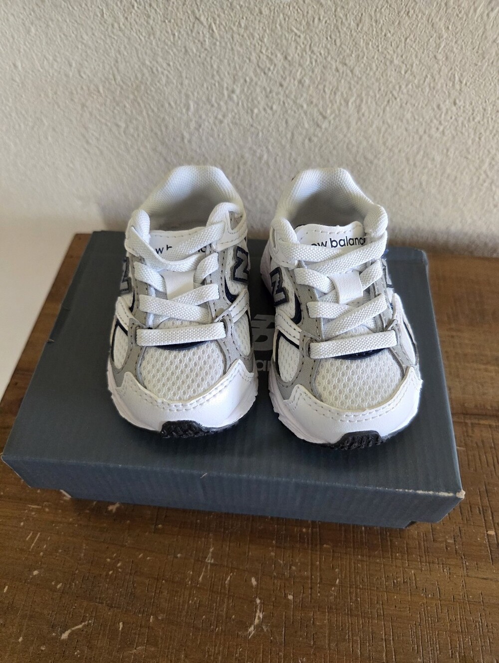 New Balance Boys Infant Toddler 408 Sneaker Size 3 NWT Bungee Lace